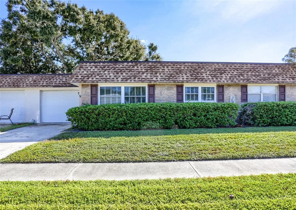 403 MINDY DRIVE UNIT 403 LARGO, FL 33771
