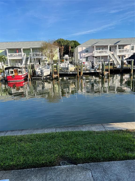 5146 BEACH DRIVE SE UNIT B ST PETERSBURG, FL 33705