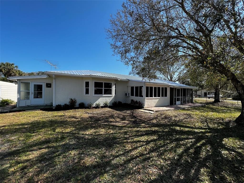 810 SW 13TH AVENUE OKEECHOBEE, FL 34974