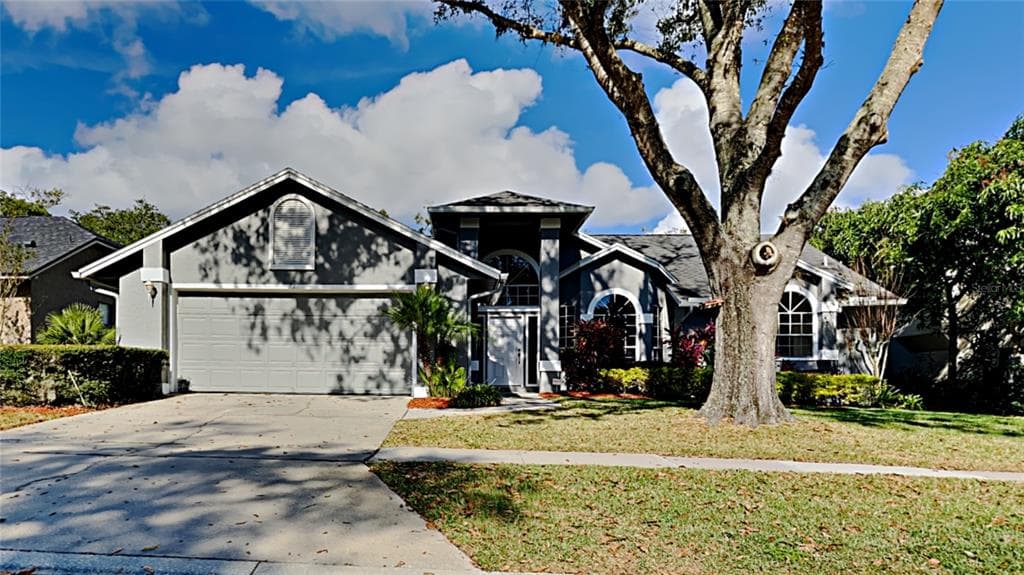 651 OAK HOLLOW WAY ALTAMONTE SPRINGS, FL 32714