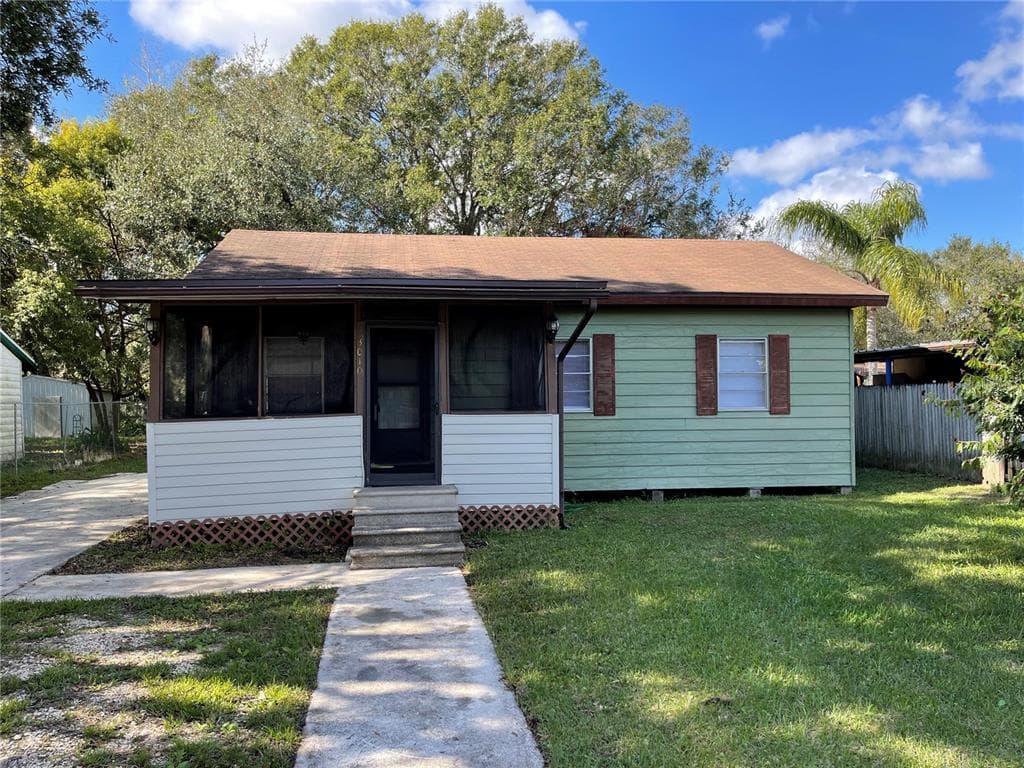 3010 GORDON COURT TAMPA, FL 33619