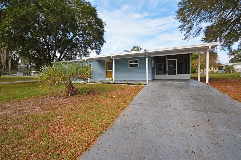 7338 FIRST LOOP AVENUE BROOKSVILLE, FL 34613