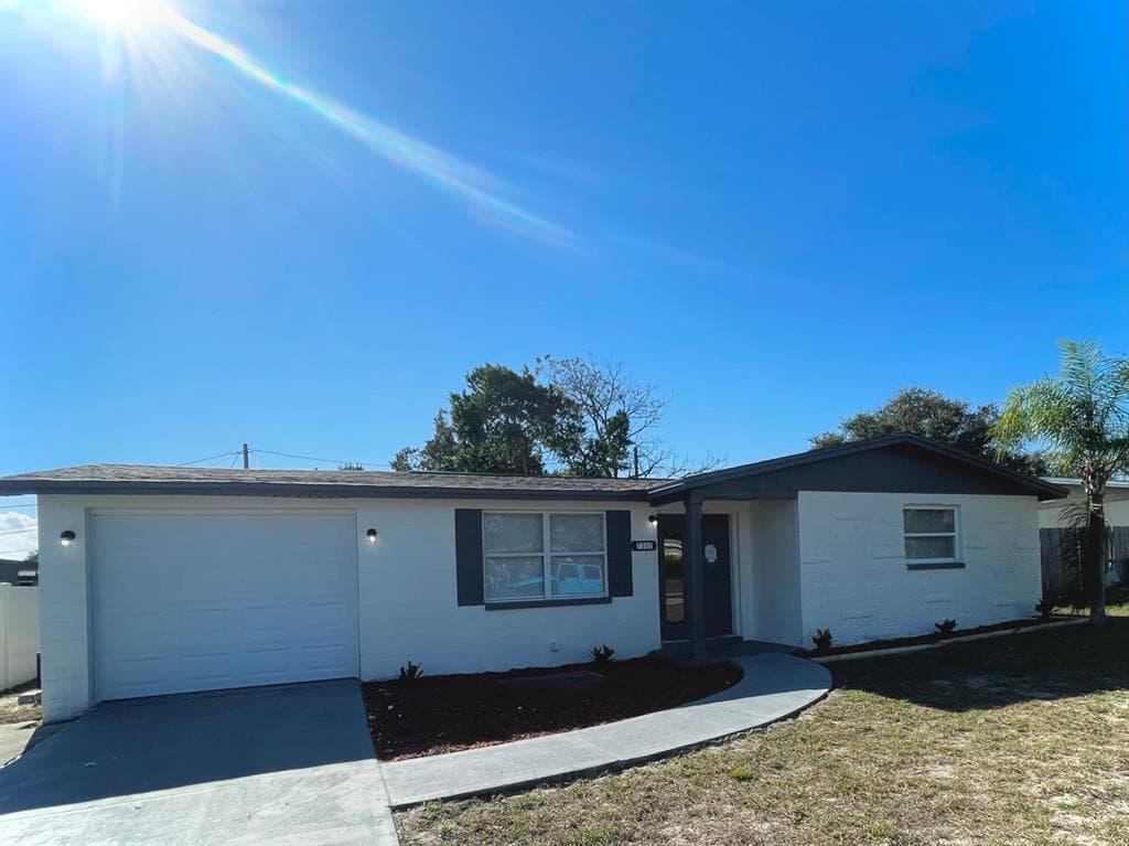 7302 UNIVERSITY DRIVE HUDSON, FL 34667