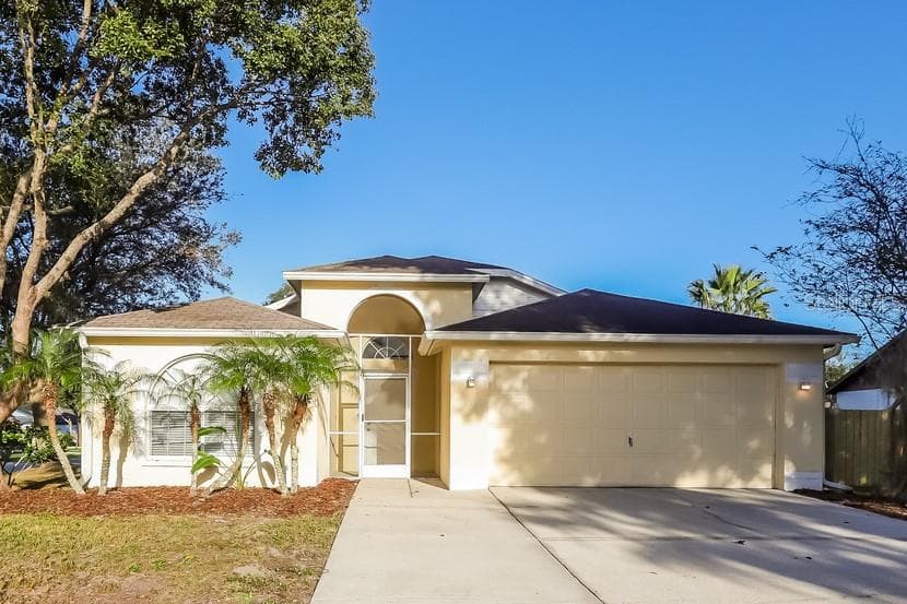 10535 SALISBURY STREET RIVERVIEW, FL 33569
