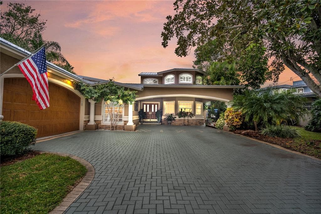 136 CARLYLE DRIVE