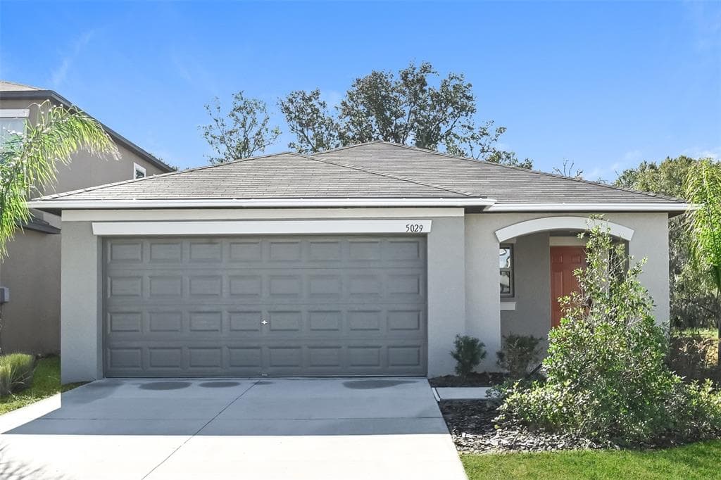 5029 SABLE CHIME DRIVE WIMAUMA, FL 33598