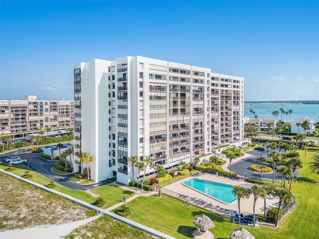 1460 GULF BOULEVARD UNIT 710 CLEARWATER, FL 33767