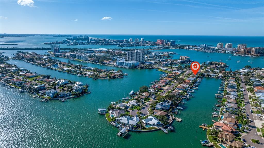 320 PALM ISLAND SE CLEARWATER, FL 33767