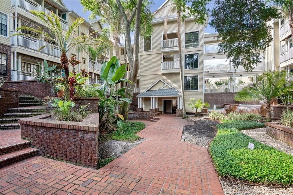 1000 W HORATIO STREET UNIT 317 TAMPA, FL 33606