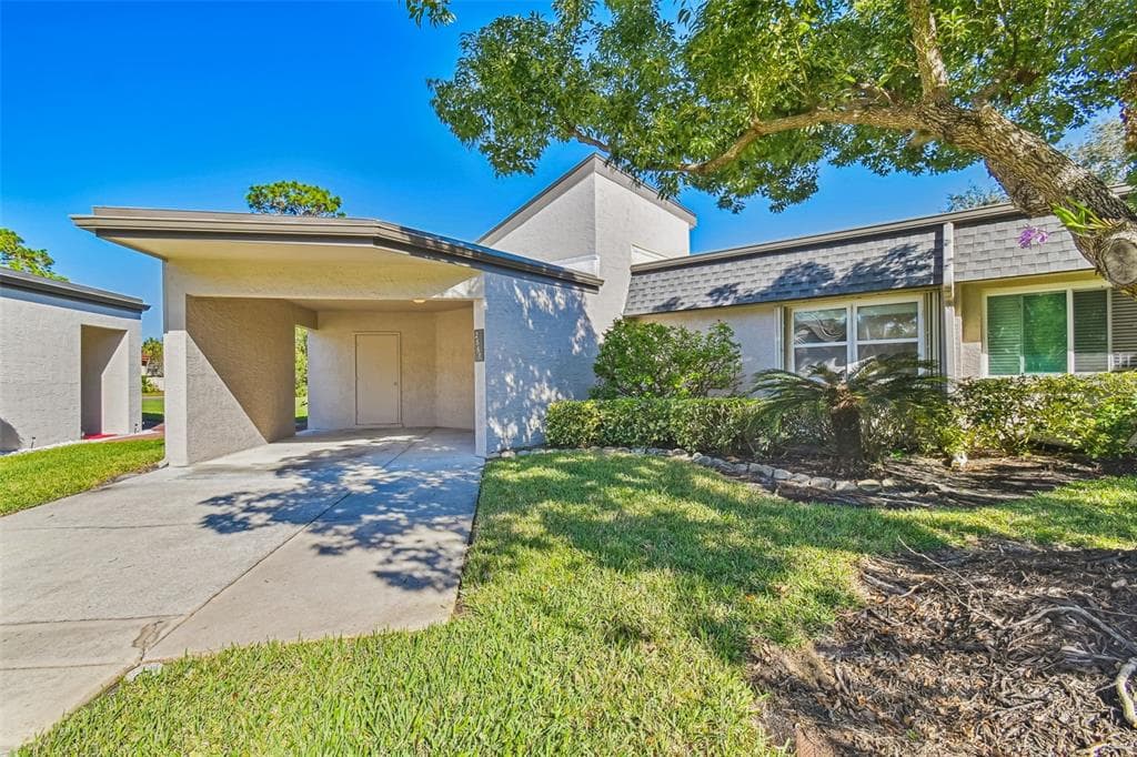 2660 BARKSDALE COURT CLEARWATER, FL 33761
