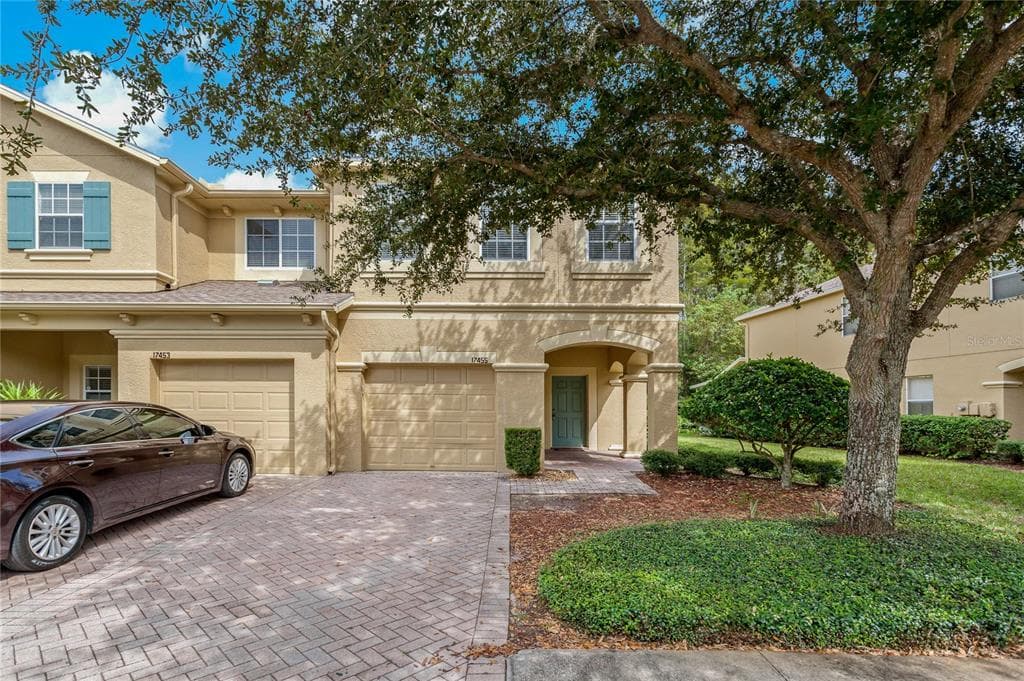 17455 HUGH LANE LAND O LAKES, FL 34638