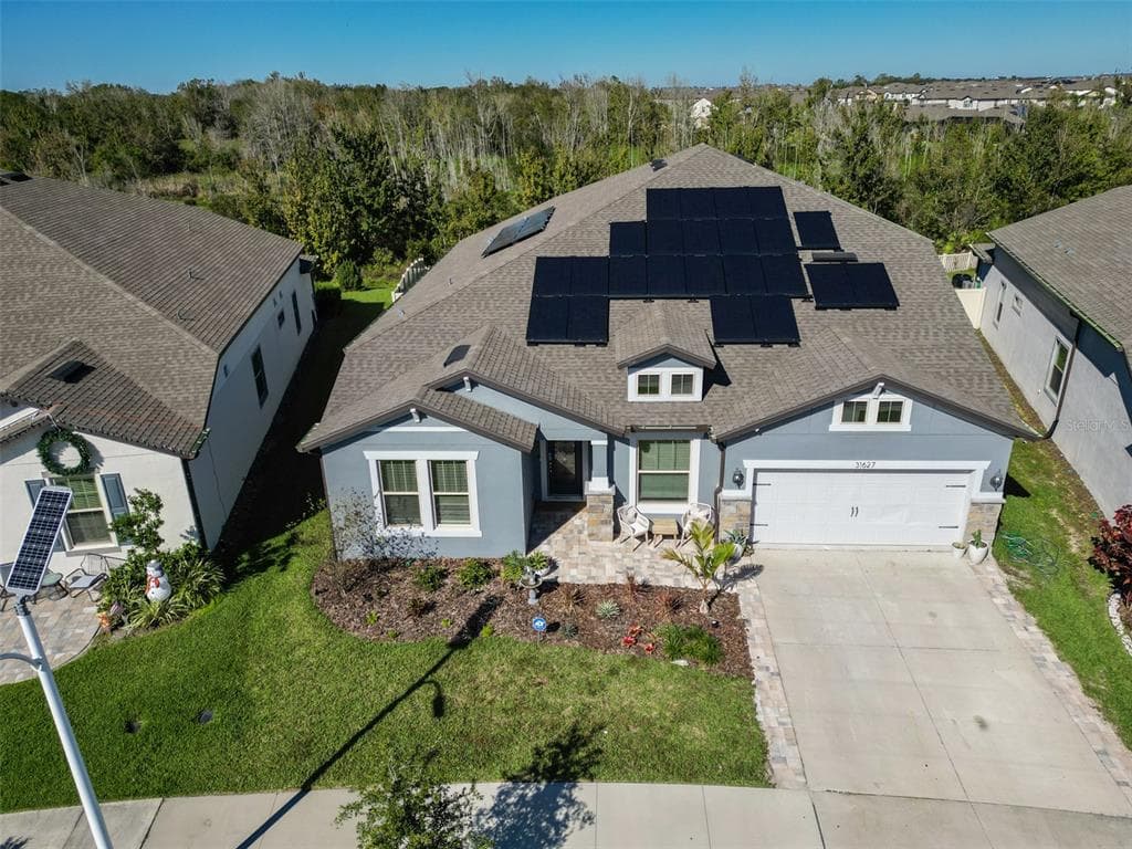 31627 COLADA DRIFT WAY WESLEY CHAPEL, FL 33545