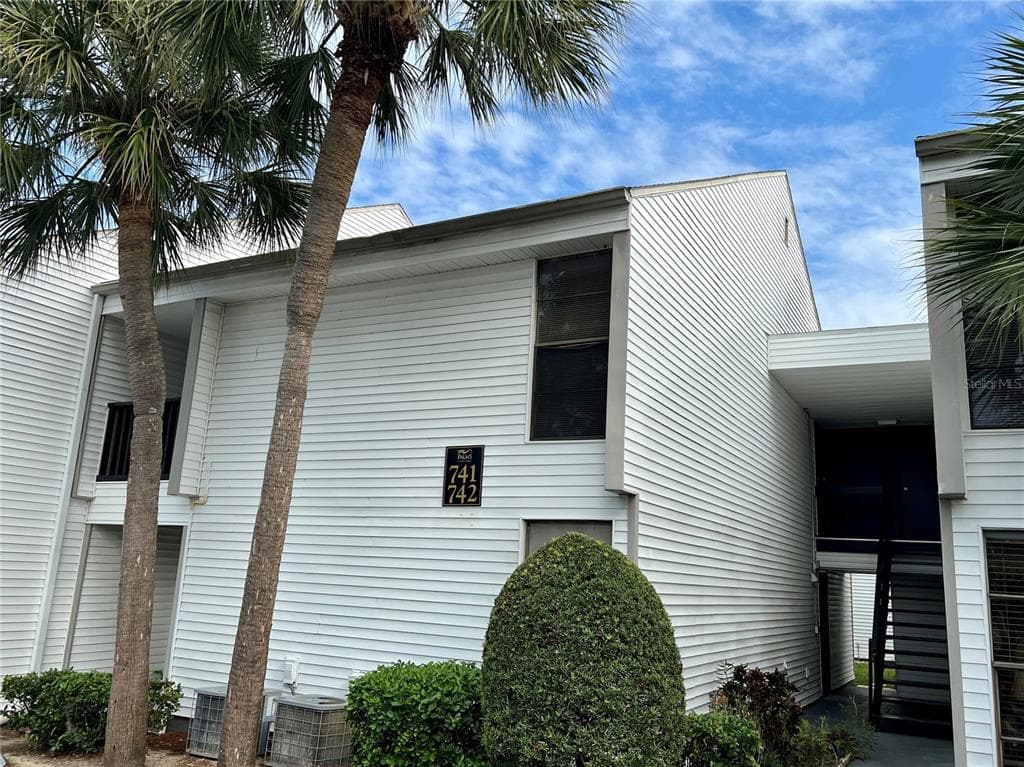 741 HAVEN PLACE UNIT 741 TARPON SPRINGS, FL 34689