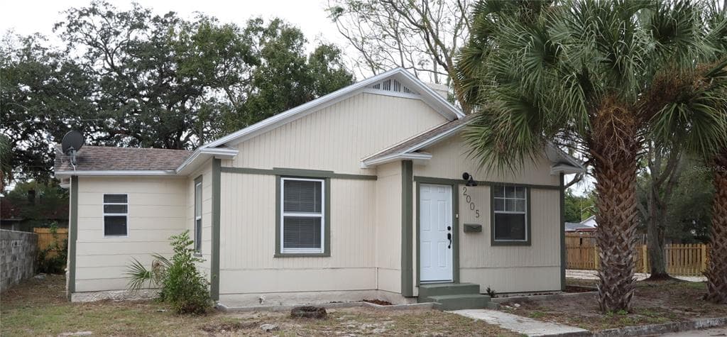 2005 AUBURN STREET S ST PETERSBURG, FL 33712