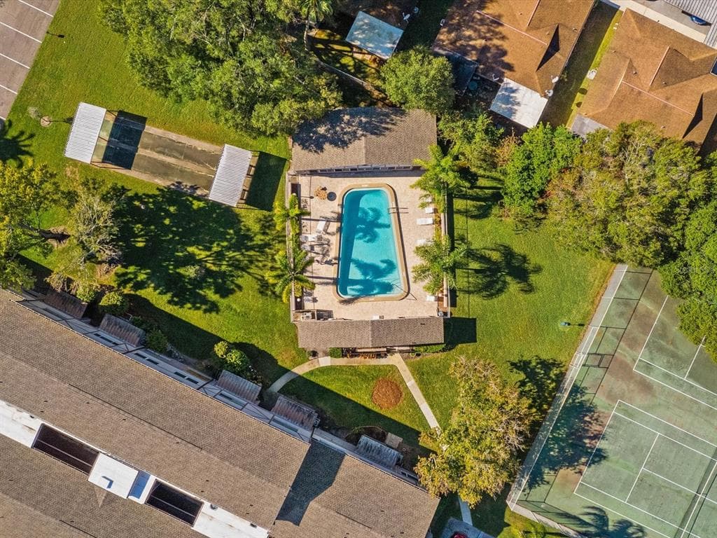 1137 KING ARTHUR COURT UNIT 510 DUNEDIN, FL 34698