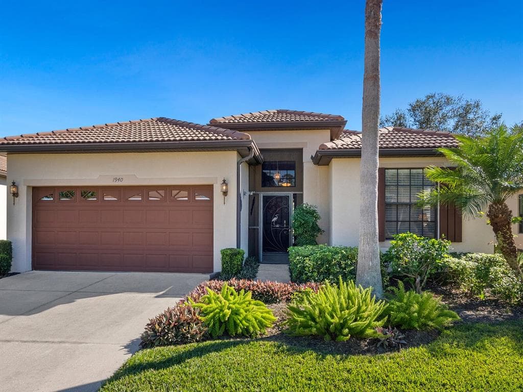 1940 BATELLO DRIVE VENICE, FL 34292