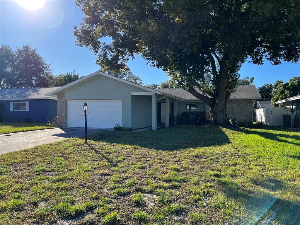 2577 BRAMBLEWOOD DRIVE W CLEARWATER, FL 33763