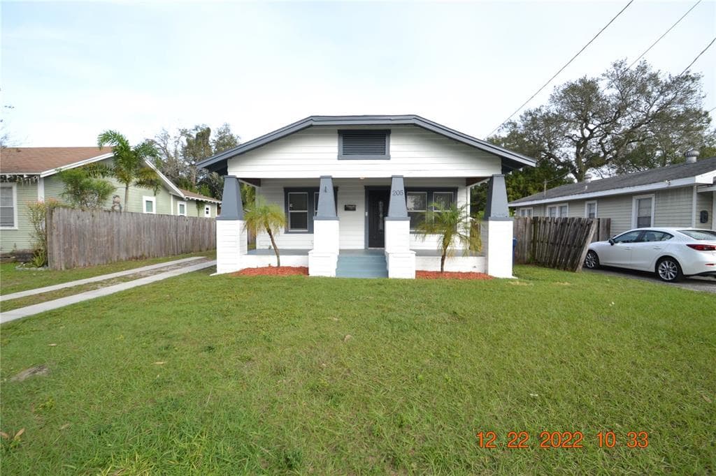 205 W HAYA STREET TAMPA, FL 33603