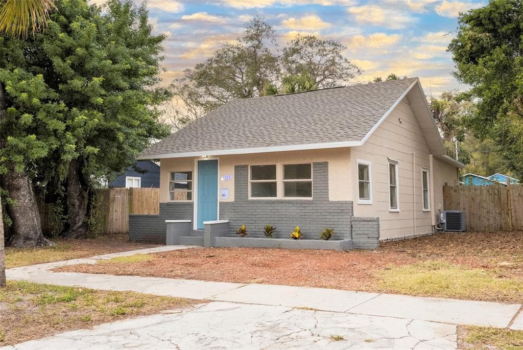 4327 17TH AVENUE S ST PETERSBURG, FL 33711