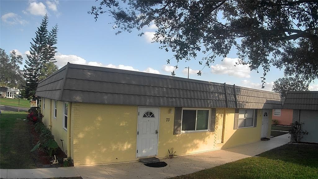 201 BEDFORD STREET UNIT 73 SUN CITY CENTER, FL 33573