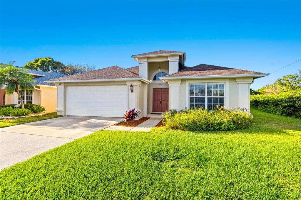2001 AVALON COVE COURT BRANDON, FL 33511