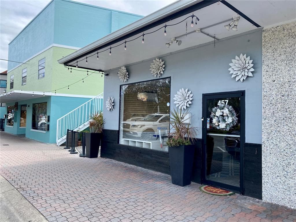 457 MAIN STREET