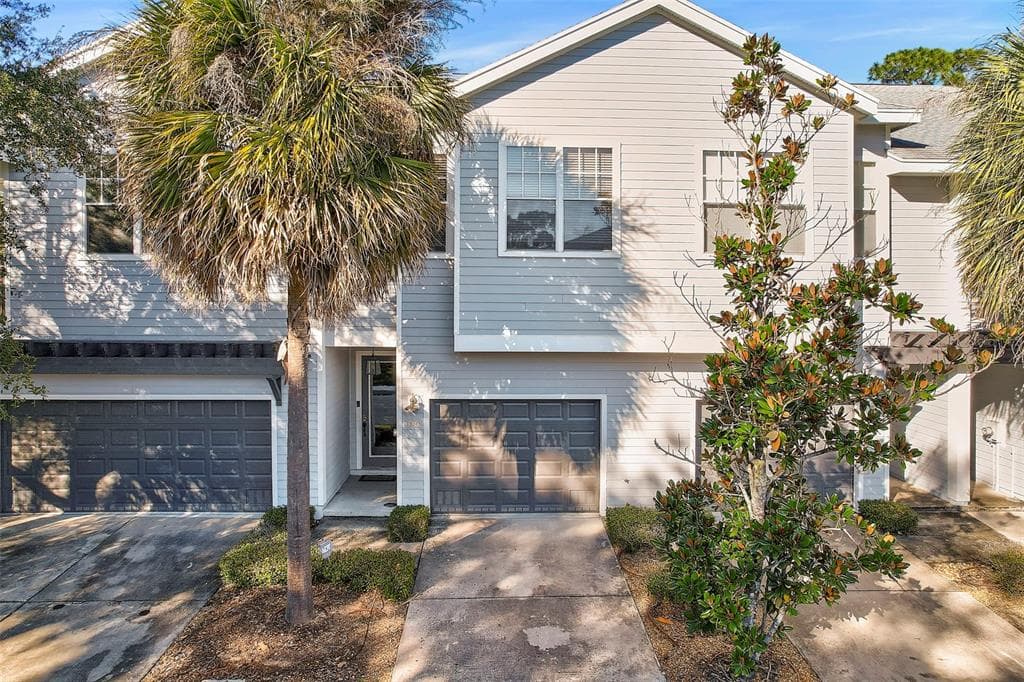 8321 KING BLOSSOM COURT TAMPA, FL 33615
