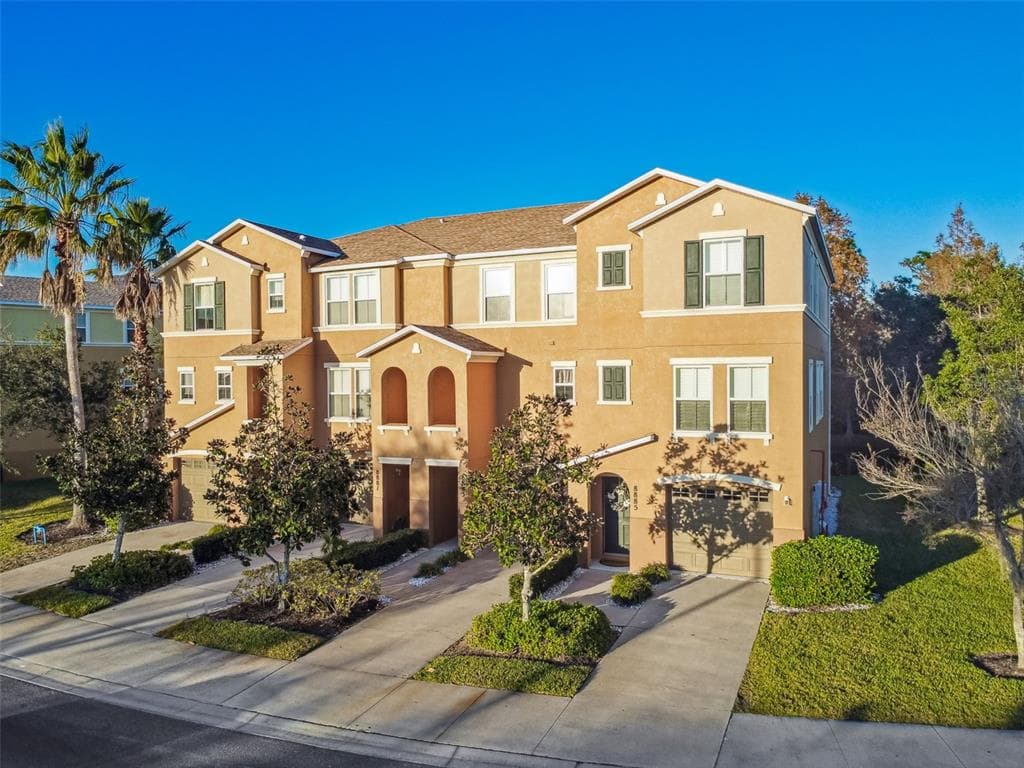 8883 WHITE SAGE LOOP LAKEWOOD RANCH, FL 34202