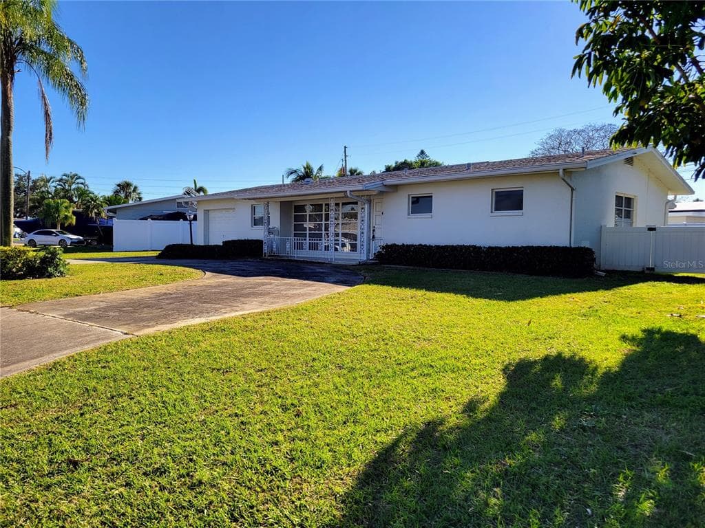 5201 40TH STREET S ST PETERSBURG, FL 33711