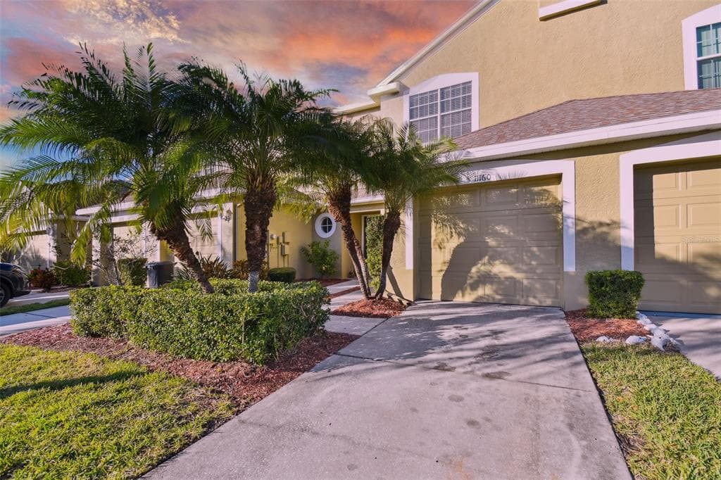 11160 KAPOK GRAND CIRCLE MADEIRA BEACH, FL 33708
