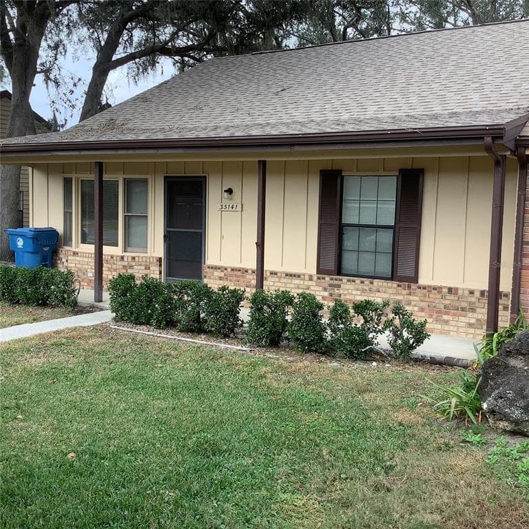 35141 WHISPERING OAKS BOULEVARD DADE CITY, FL 33523