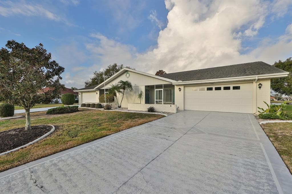 1104 E DEL WEBB BOULEVARD