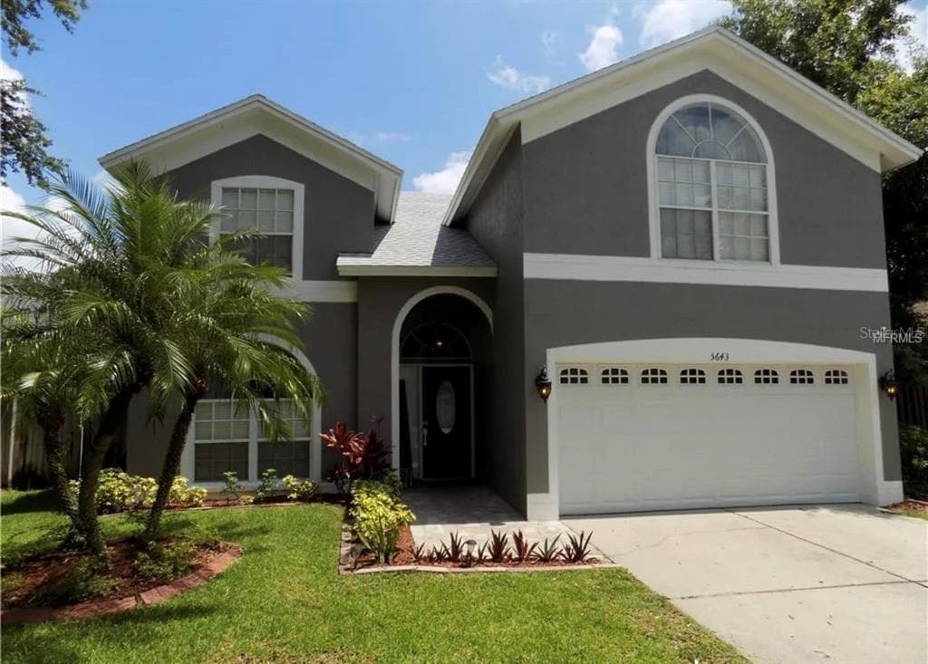 5643 PADDOCK TRAIL DR