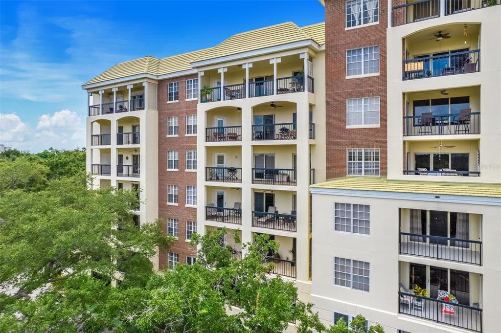 1002 S HARBOUR ISLAND BOULEVARD UNIT 1207 TAMPA, FL 33602