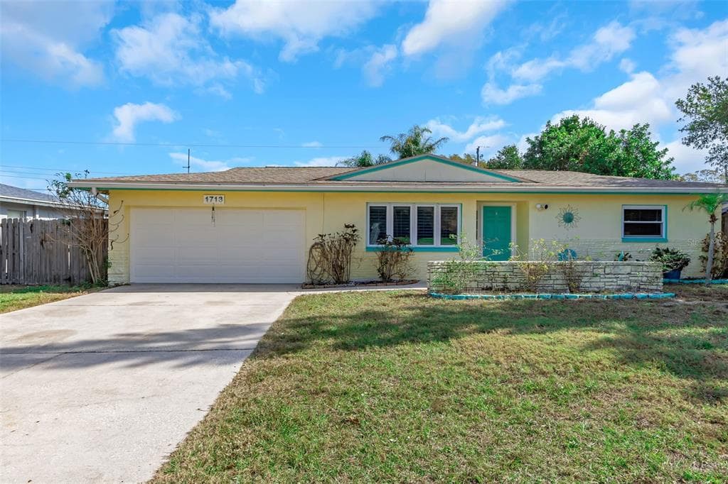 1713 S BETTY LANE