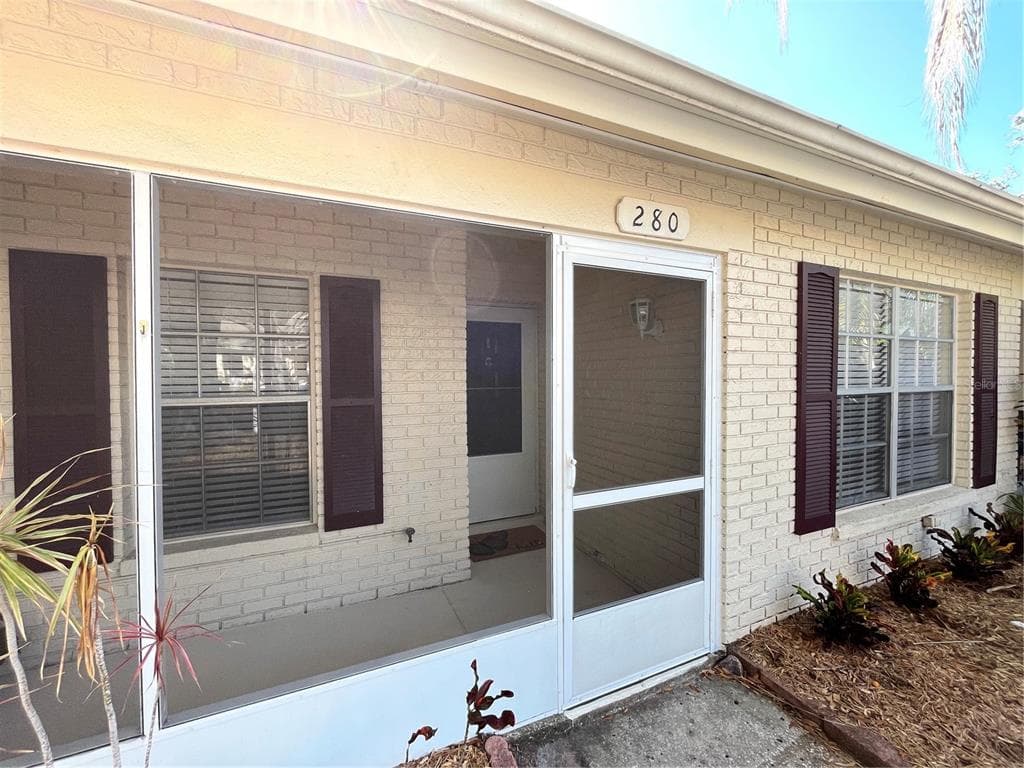 280 KENT PLACE SAFETY HARBOR, FL 34695