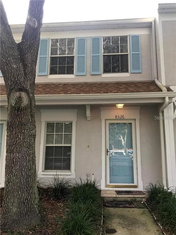 8526 HUNTERS KEY CIRCLE TAMPA, FL 33647