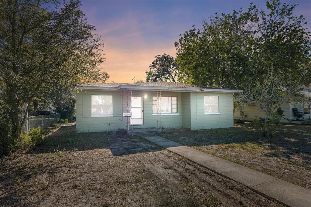 6534 1ST AVENUE S ST PETERSBURG, FL 33707