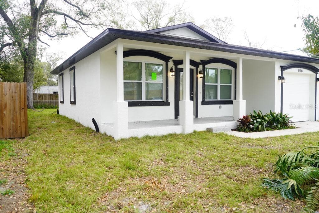 1606 E IDELL STREET TAMPA, FL 33604