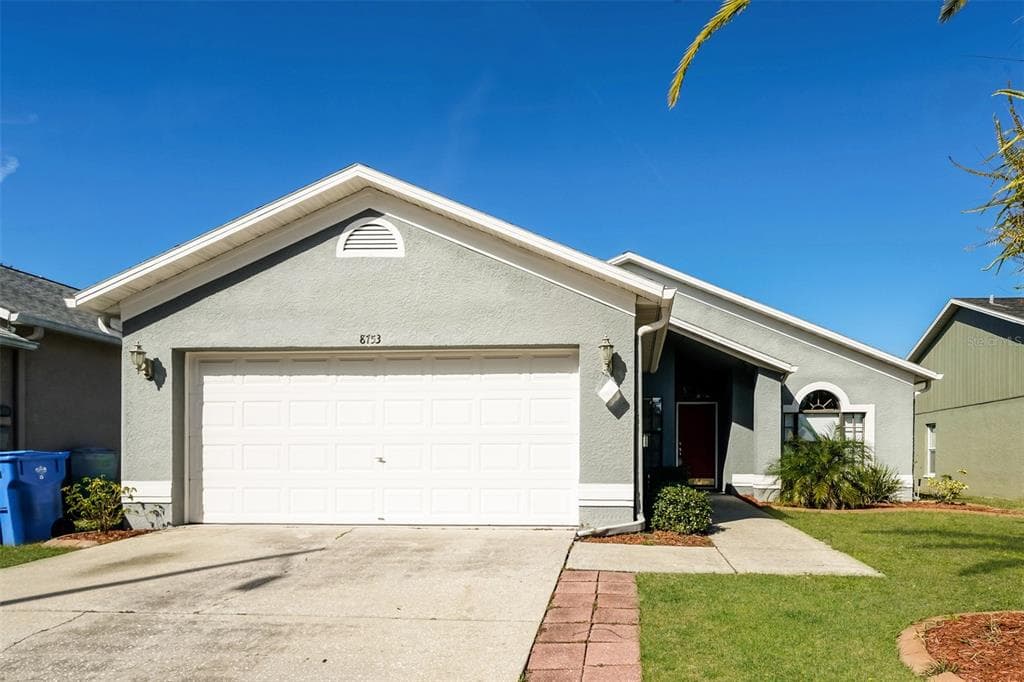 8753 HUNTFIELD STREET TAMPA, FL 33635