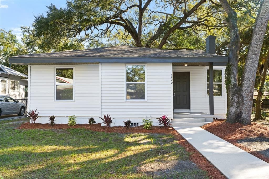 2100 11TH STREET S ST PETERSBURG, FL 33705