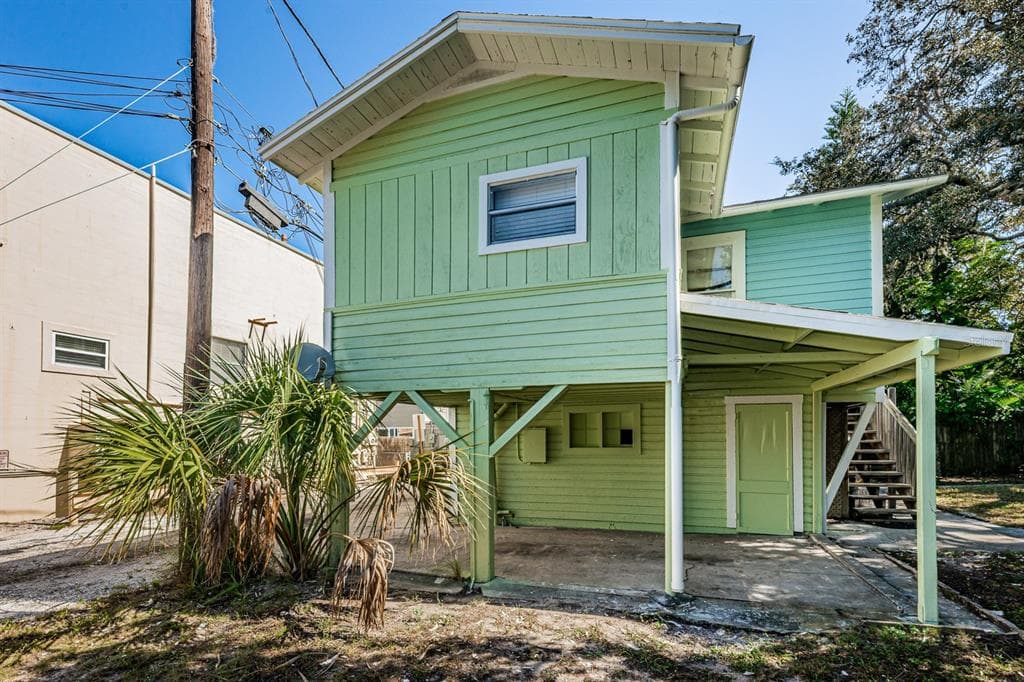 456 WOOD STREET UNIT 1/2 DUNEDIN, FL 34698
