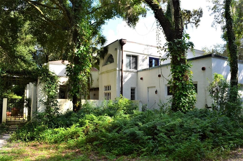 407 ISLAND ROAD TEMPLE TERRACE, FL 33617
