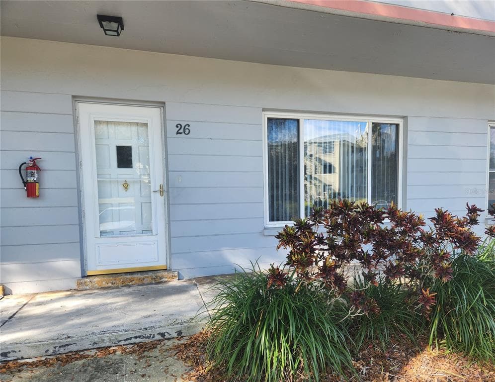2100 WORLD PARKWAY BOULEVARD UNIT 26 CLEARWATER, FL 33763