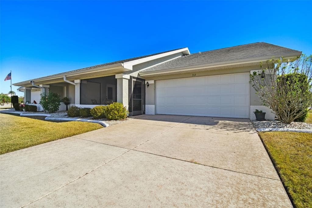 312 LINGER LANE SUN CITY CENTER, FL 33573