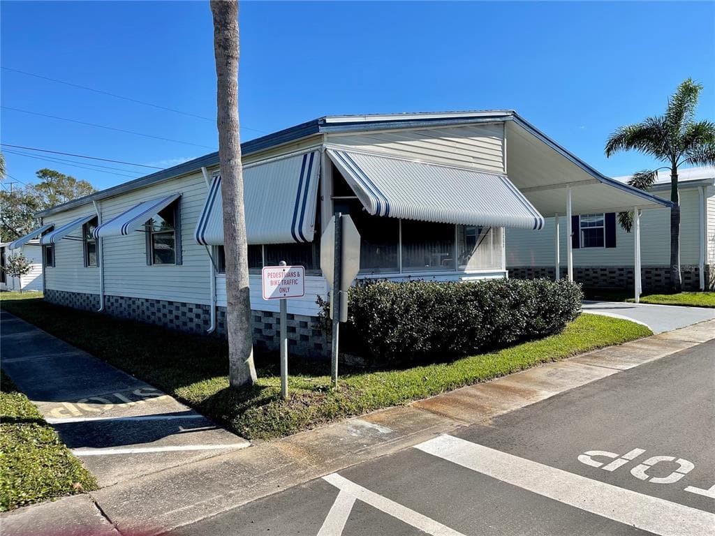 34063 AVOCADO DRIVE N PINELLAS PARK, FL 33781