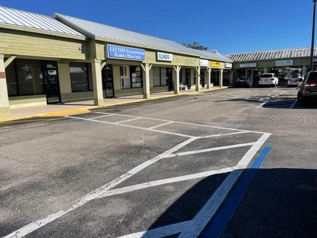 2828 S MCCALL ROAD UNIT 8 ENGLEWOOD, FL 34224
