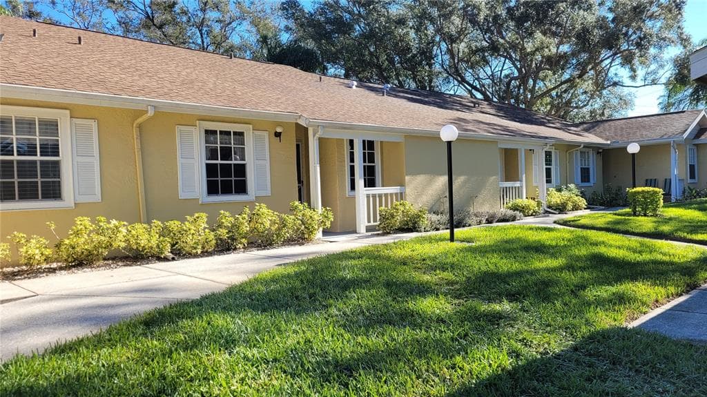1475 OAK HILL DRIVE UNIT 102 DUNEDIN, FL 34698