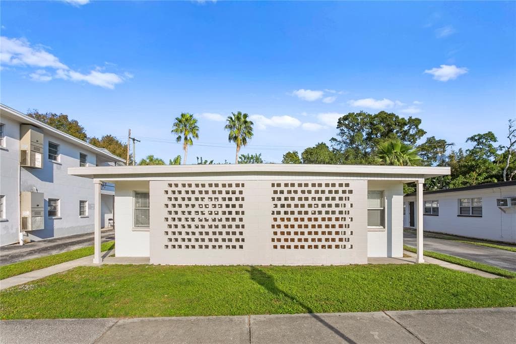 65 E DAVIS BOULEVARD UNIT 2 TAMPA, FL 33606