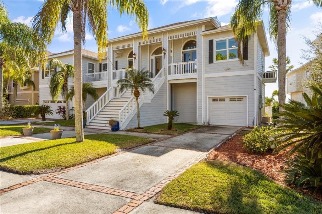 2035 HARBOUR WATCH CIRCLE TARPON SPRINGS, FL 34689